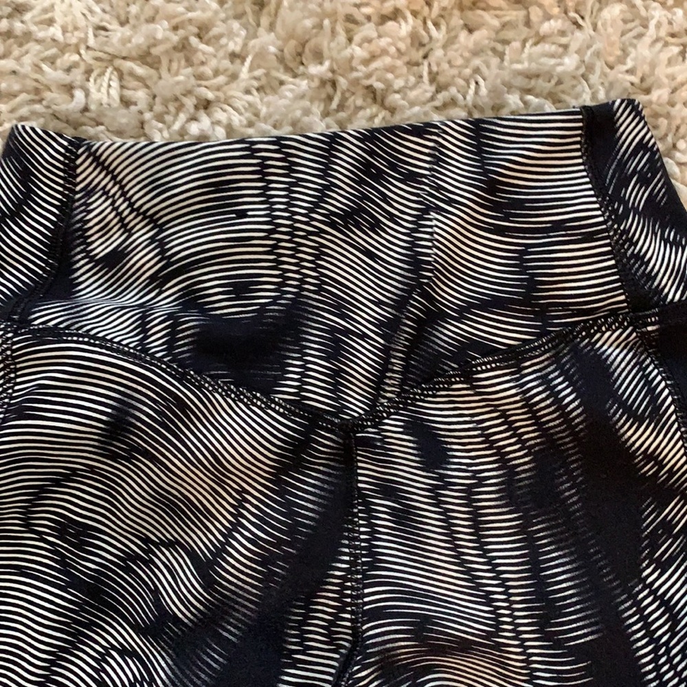 Nike Dri Fit - Picture 5 of 5